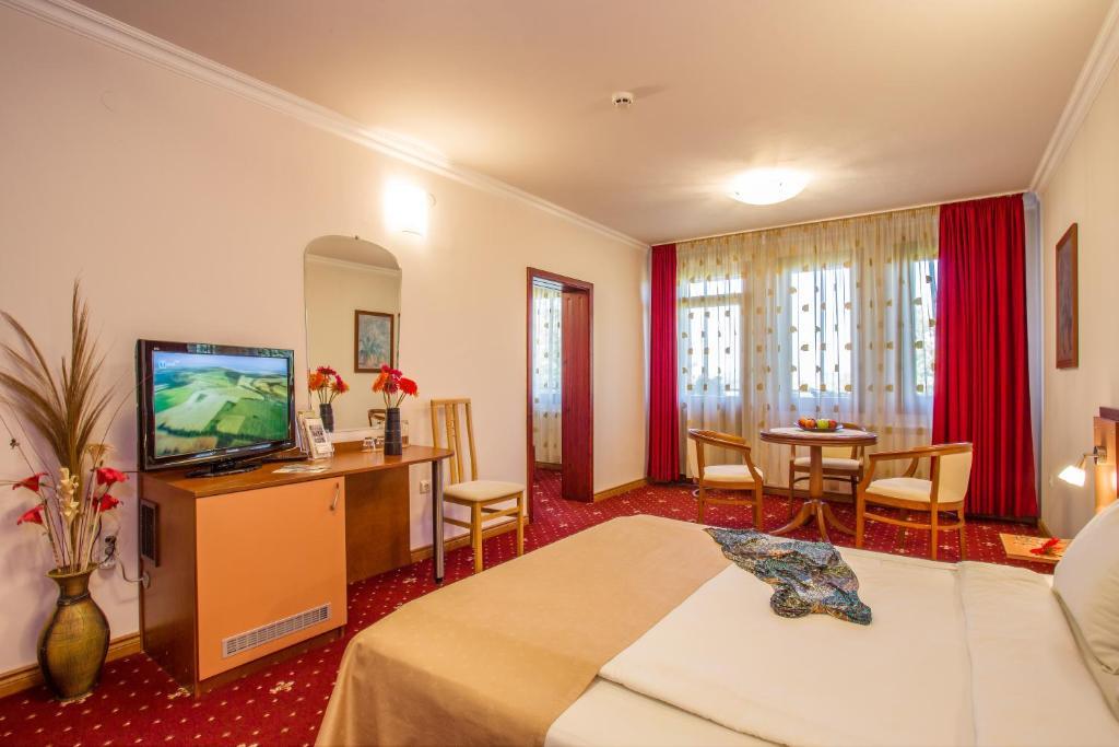 Suite with Balcony